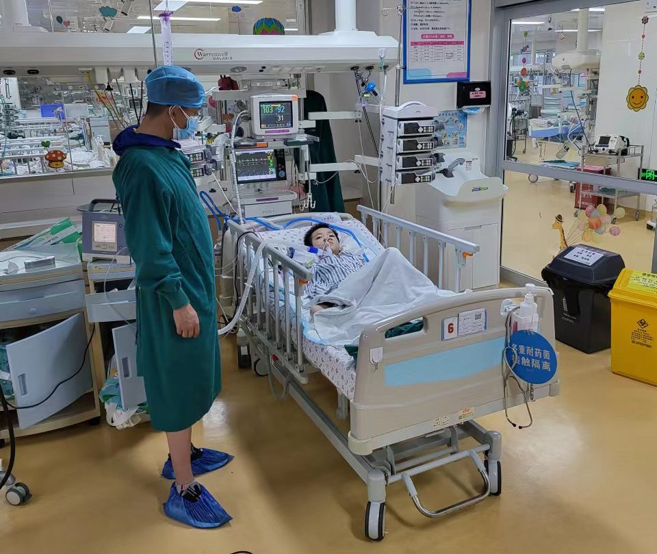 乌苏市跨省救护车出租公司