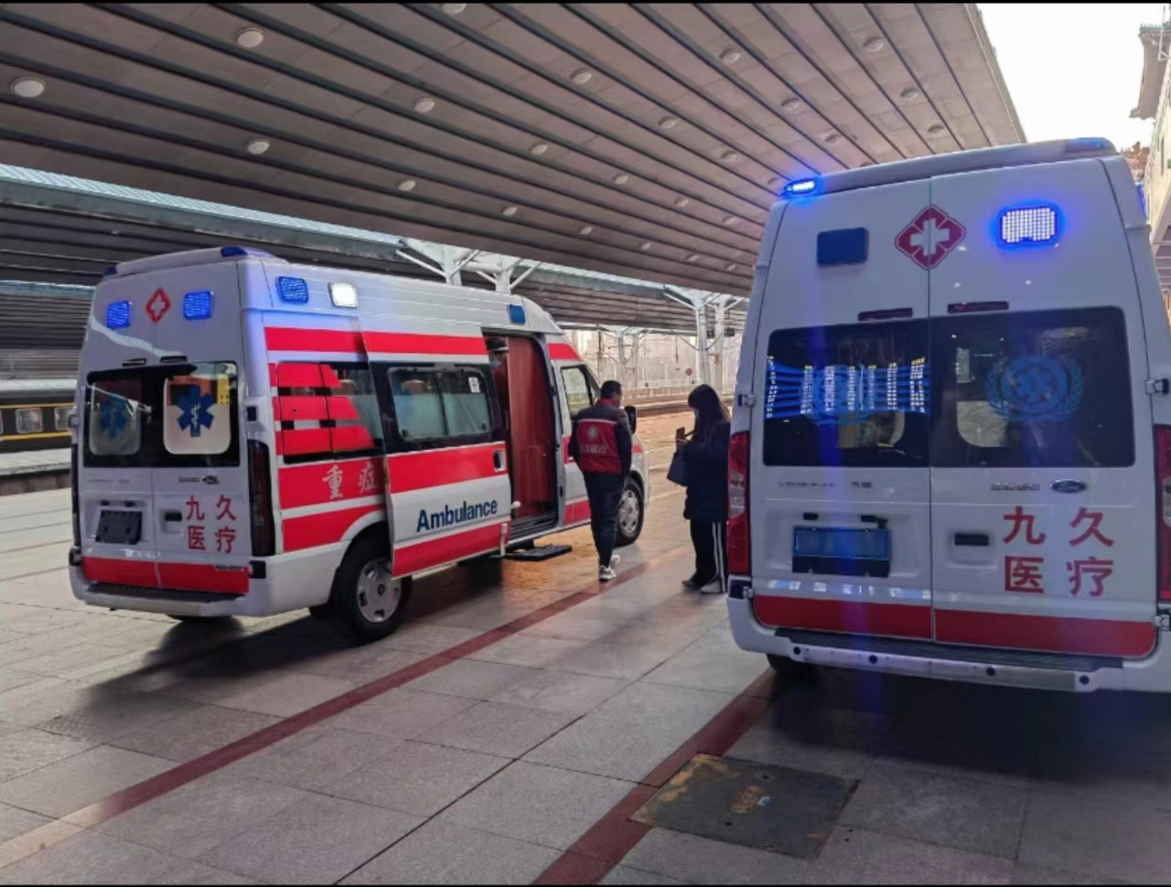 乌苏市救护车长途转运